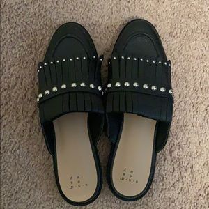 Black studded slide on flat